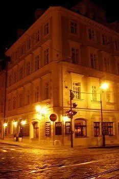 Hotell U Schnellu 3*