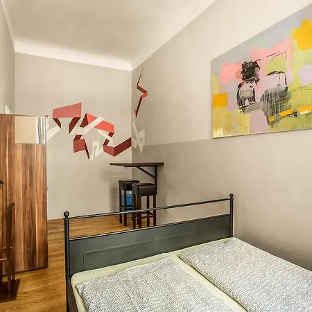 Albergue Ahoy!