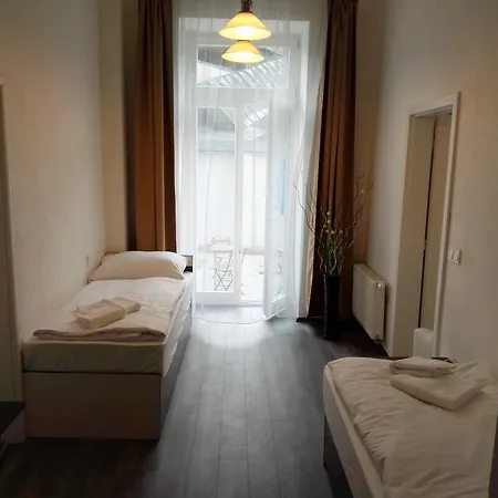 Hotel Vysta 3*