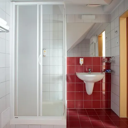 Chvalska Tvrz Prague
