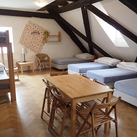 Arpacay Backpackers Praha