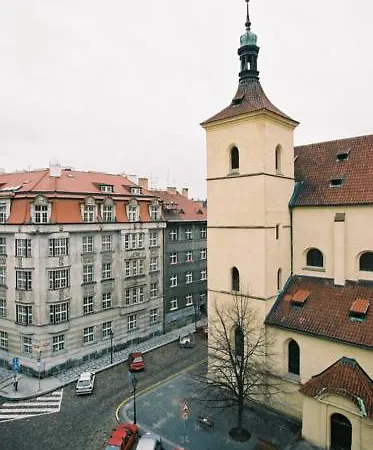 Maximilian Praha
