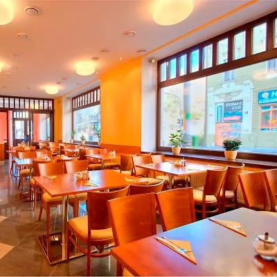 Hotell Gloria 4*