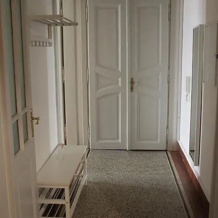 Apartment Kralodvorska *