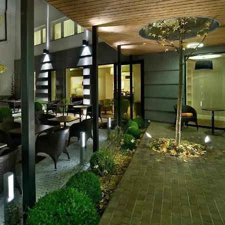 Prokop Square Hotel