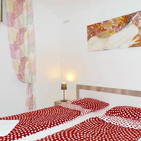 Apartment Old Town *