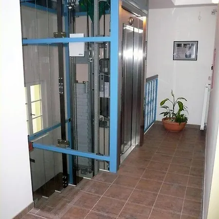 Hotel Karlin 3*