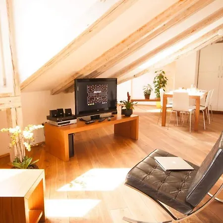 Kozna Loft Apartmán *