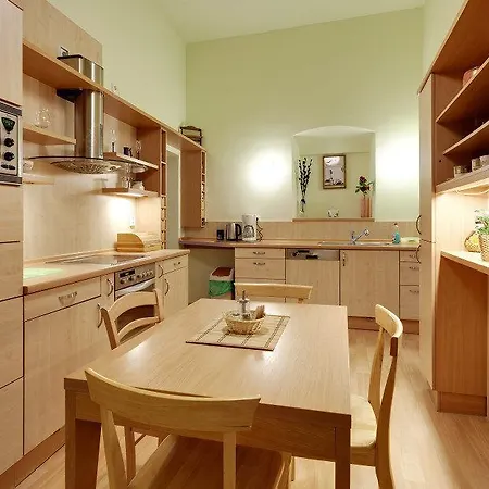Karlova 25 Apartment *
