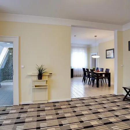Karlova 25 Apartment