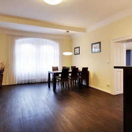Karlova 25 Apartment *