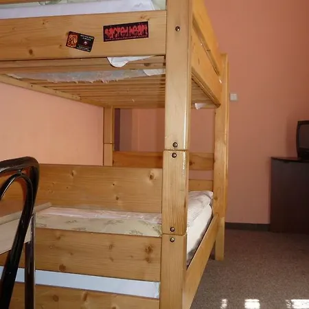City Center & L'opera Guest house 2*