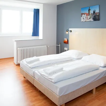A&o Metro Strizkov Hostel *