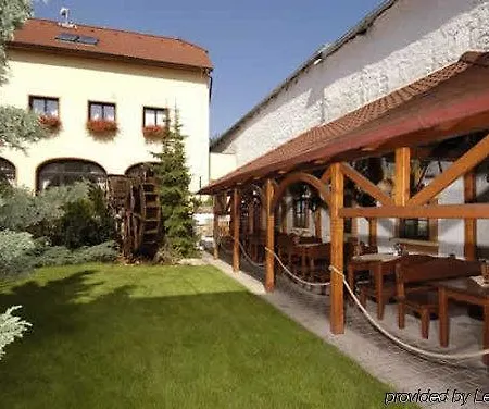 Selsky Dvur - Bohemian Village Courtyard 4* Prague