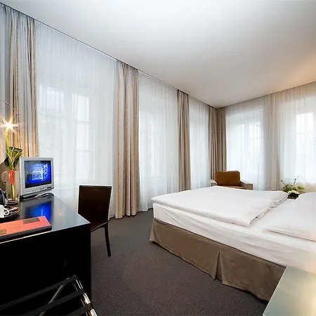 Prague Inn Hotel