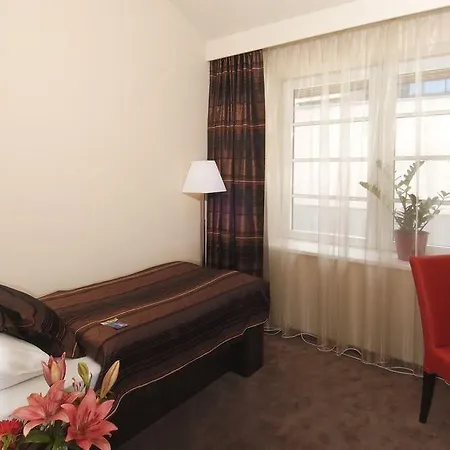 Ea Crystal Palace 4* Prag