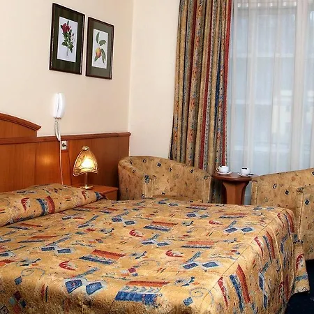 Kavalir Hotel