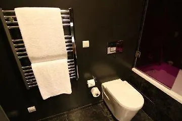 The Icon & Lounge 4*