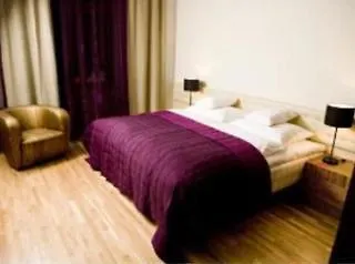 The Icon & Lounge 4*