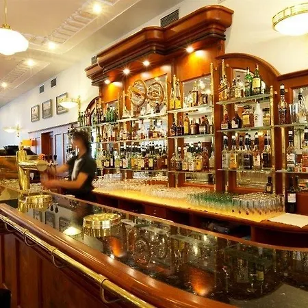 Avion Hotell 3*