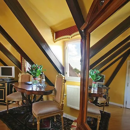 Alchymist Nosticova Palace Szálloda 5*