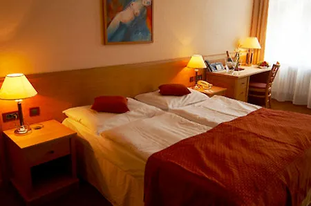Rott Szálloda 4*