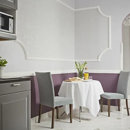 Almandine Aparthotel Prague