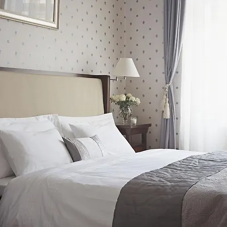 Almandine Aparthotel 4*