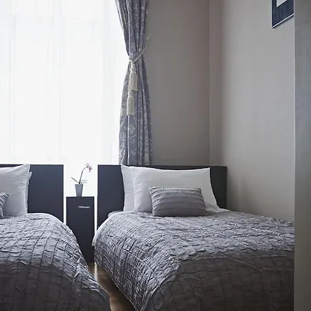 Almandine Aparthotel 4*