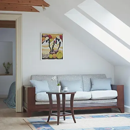 Almandine 4* Prague