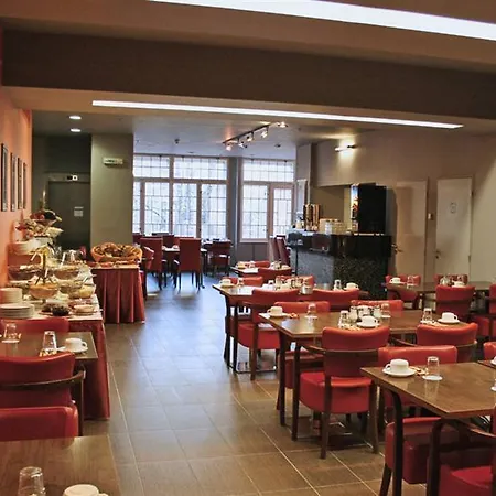 Hotel Ea Julis 4*