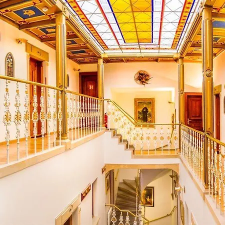 Hotel The King Charles 4*