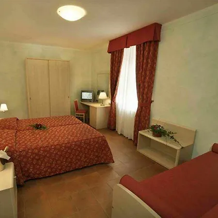 Ξενοδοχείο Caesar 4*