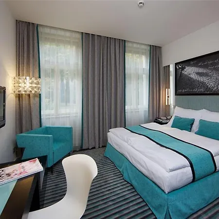Hotel Red&blue Design 4*