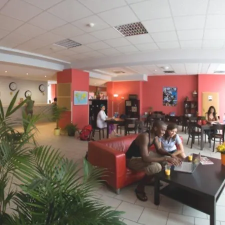 Hostal Plus Prague Praga