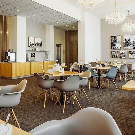 Otel Central Hotel Prague 3*