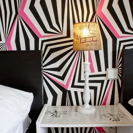 Royal Court Legerova Hotell