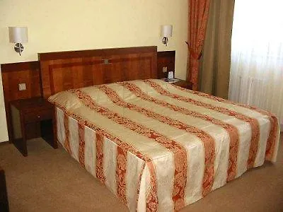 Luxury Family Bílá Labuť 4*