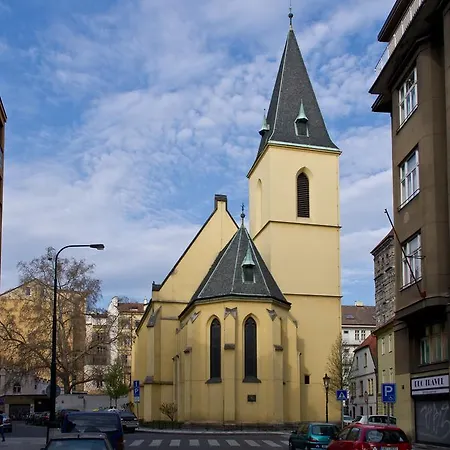 Apartment With 2 Bathrooms- 5 Minutes From Old Town - 102 M2 Prague