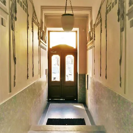 Apartment Old Town Square Superior - Valentin