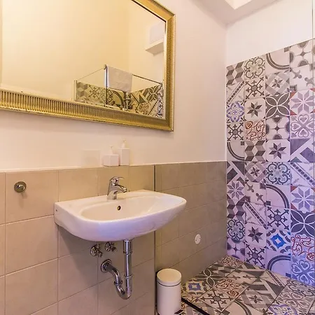 Apartment Mighty Truhlarska