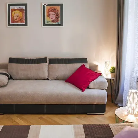 Modern Zlatnicka 8 * Prague
