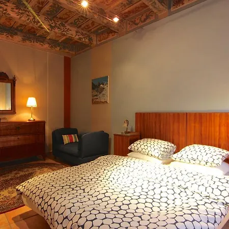 Vlasska House At The 3 Swallows Apartment