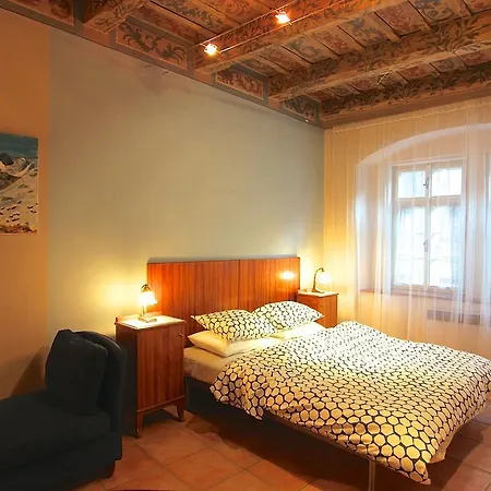 Apartment Vlasska House At The 3 Swallows *