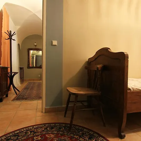 Vlasska House At The 3 Swallows Apartment *