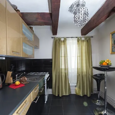 Apartment Royal Mustek