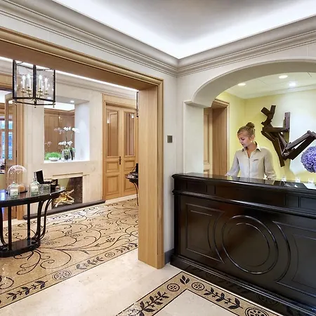 Four Seasons Отель