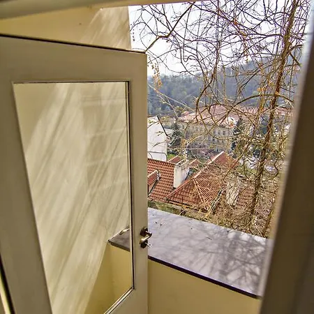 Apartment Loretanska By Rentego Prague
