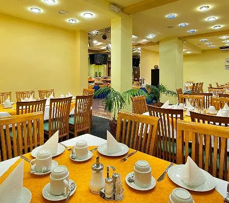 Henrietta 3* Prague