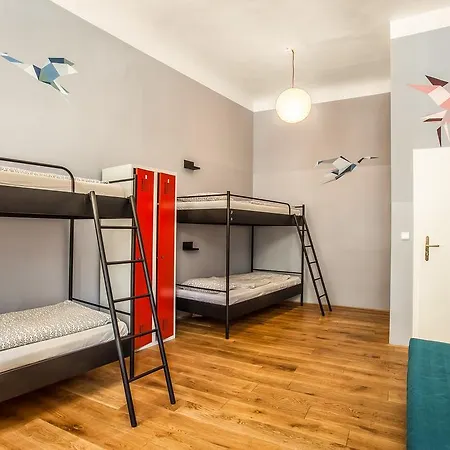 Ahoy! Albergue *